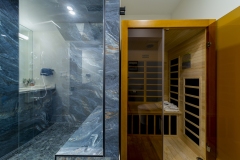 basement-shower-enclosures